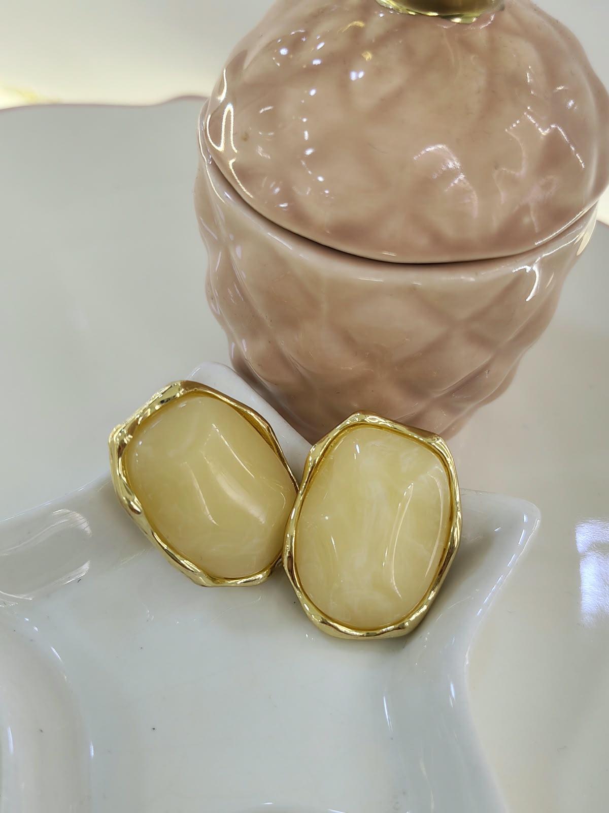 ARETE RESINA OVAL BEIGE