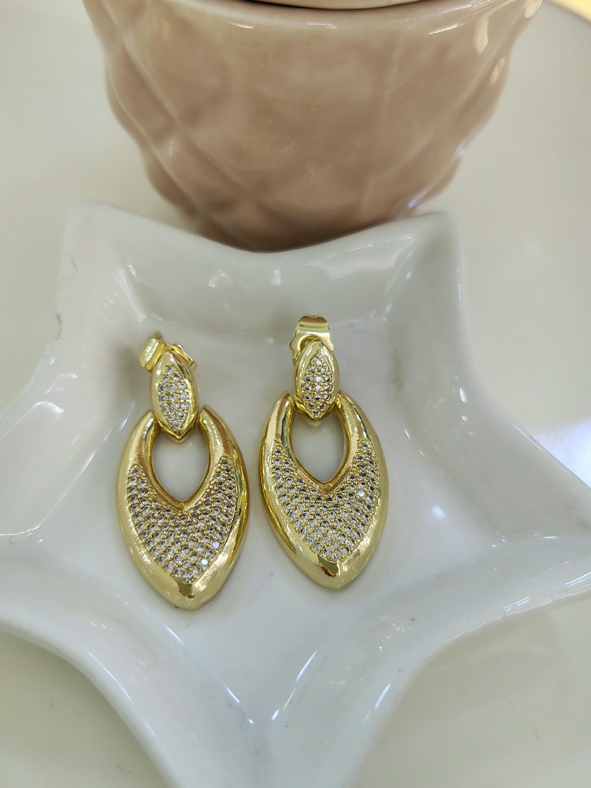 ARETE GOTA ZIRCONIA