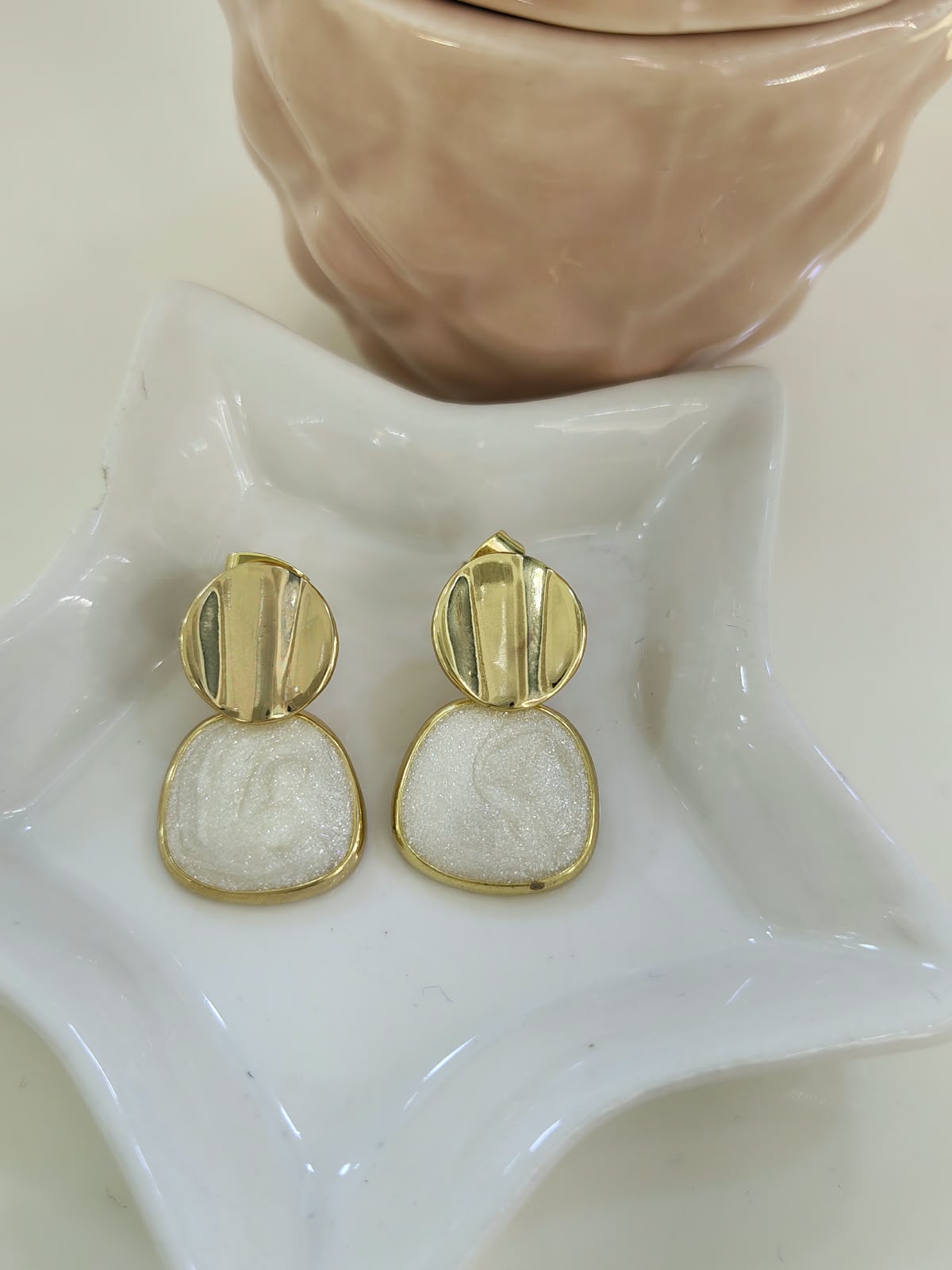 ARETE RESINA BLANCO COLGANTE