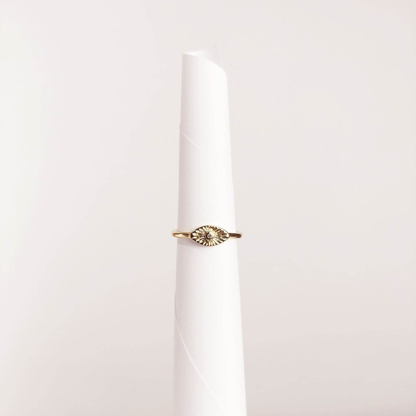 ANILLO AJUSTABLE OJITO ZIRCONIA BLANCO EN CHAPA DE ORO