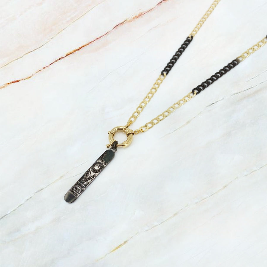 COLLAR BICOLOR CADENA BARBADA NEGRA CON DORADO BROCHE MARINERO PLACA NEGRA LOVE EN CHAPA DE ORO