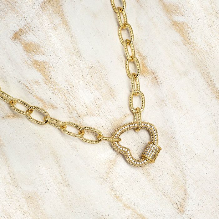 C. CADENA 43CM ESLABONES DIJE CORAZON ZIRCONIAS EN CHAPA DE ORO