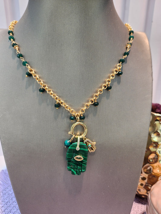 Collar largo verde mano hamsa malaquita