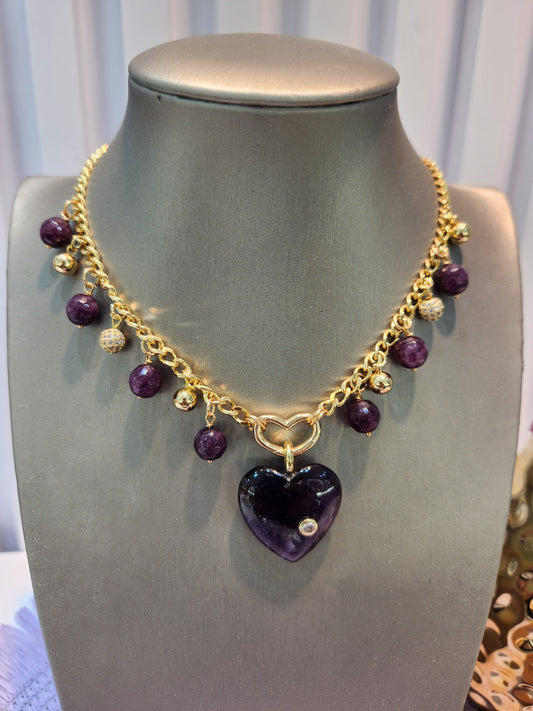 Collar bolitas corazon amatista