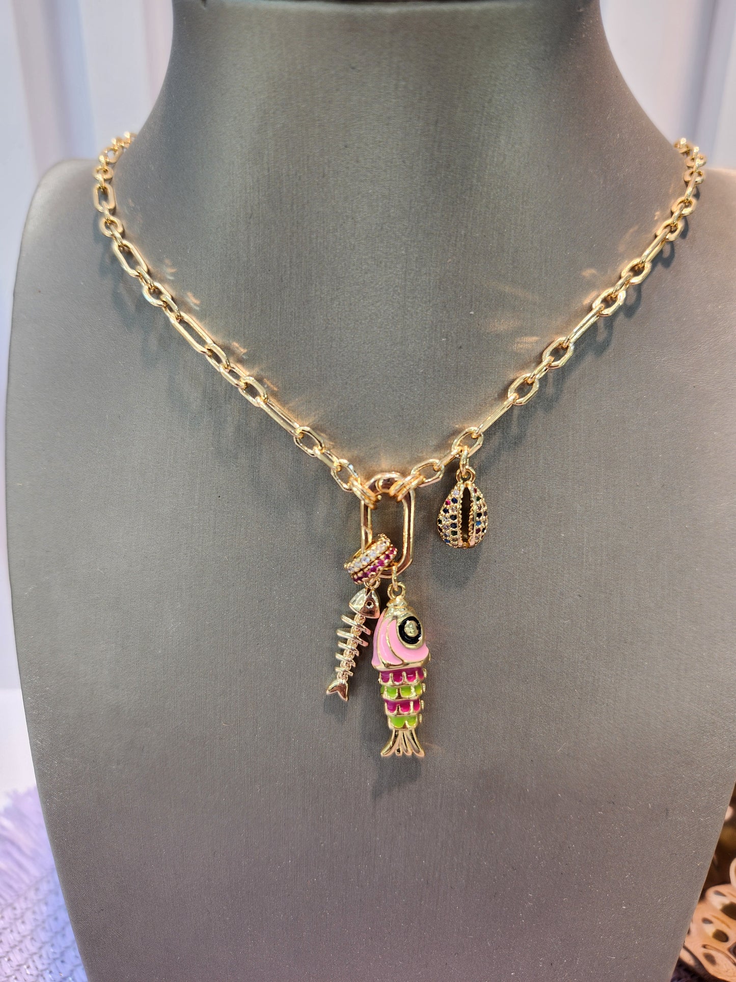 Collar pez rosita rondeles