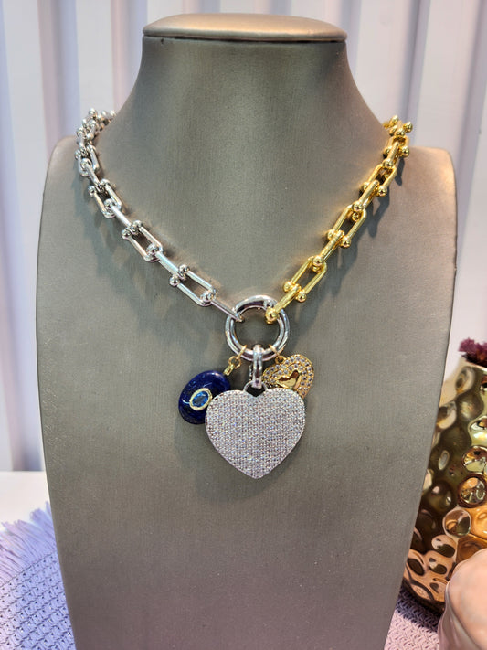 Collar eslabones bicolor corazon zirconia.