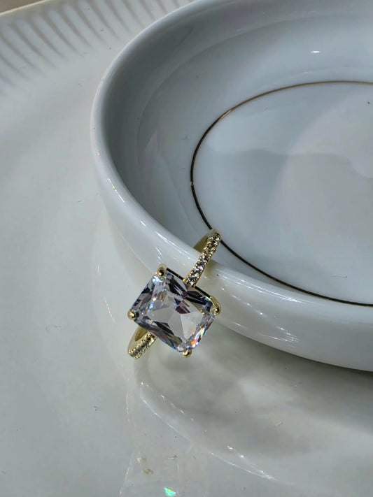 ANILLO SOLITARIO CUADRO ZIRCONIA