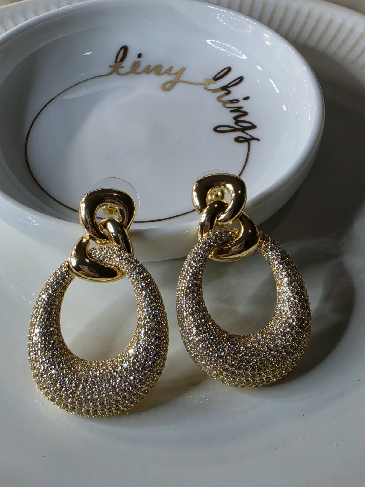 ARETE OVAL TRENZADO ZIRCONIA