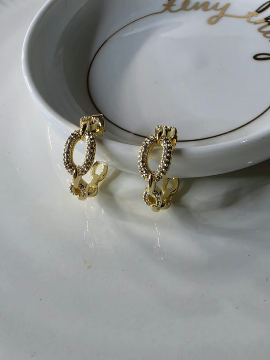 ARRACADA OVAL ZIRCONIA