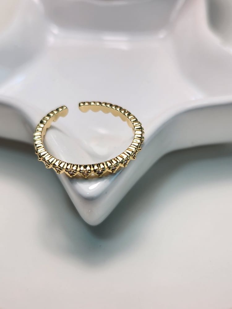 Anillo  delgado ajustable zirconia corazones