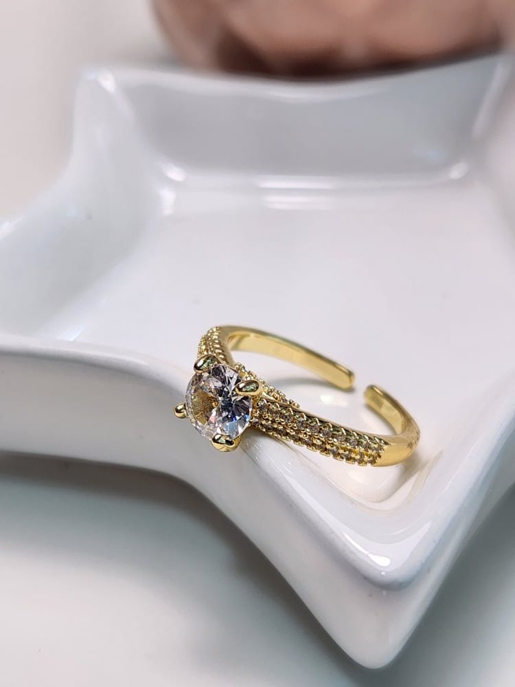 Anillo ajustable solitario zirconia