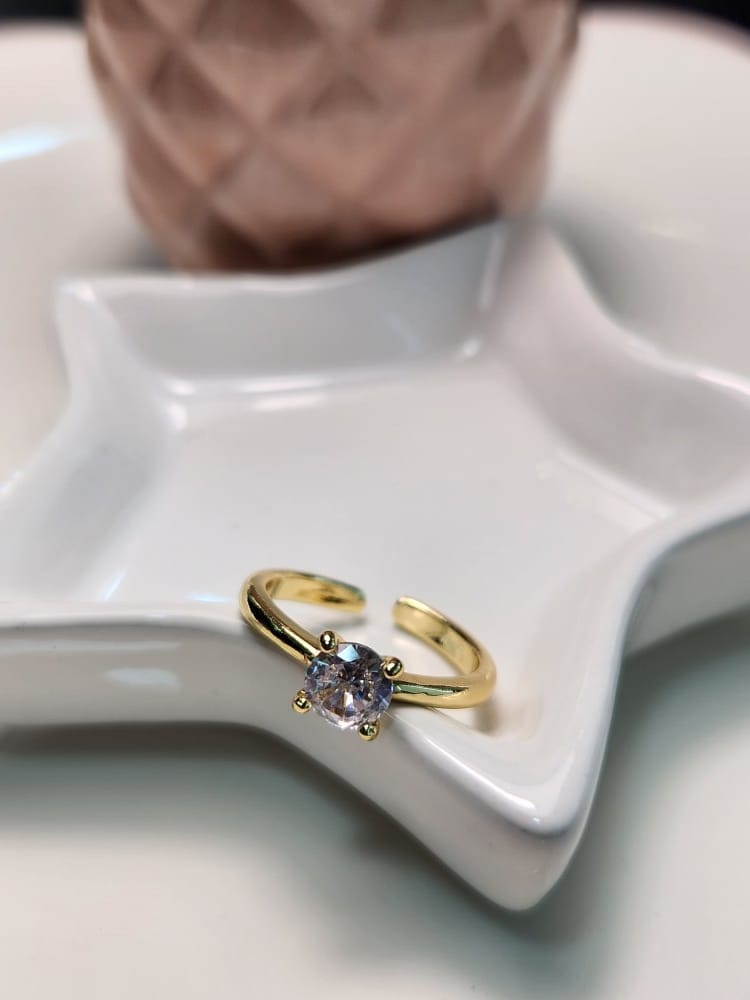 Anillo ajustable delgado solitario zirconia chica