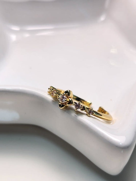 Anillo ajustable delgado flor zirconia